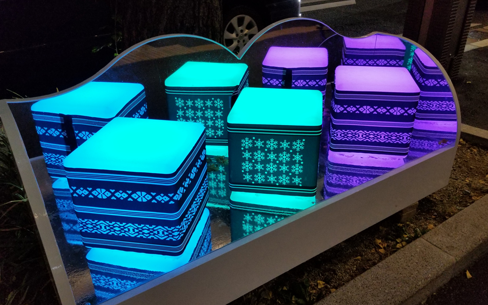 待望 誠美商店HullaBalloo 16インチ LEDストレージキューブ 装飾グロー家具 防水 充電式 RGB 色が変わるアイスバケツ 植木鉢  プランタ