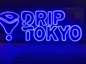 LEDネオン看板（ネオンサイン）アクリル板通常タイプ製作事例 DRIP TOKYO 青