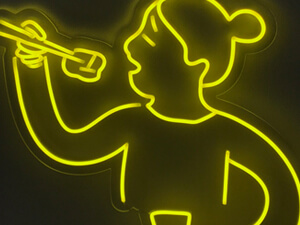 LEDネオンサイン看板製作事例　アクリル板 カットタイプ ニャムニャムニャム 黄色